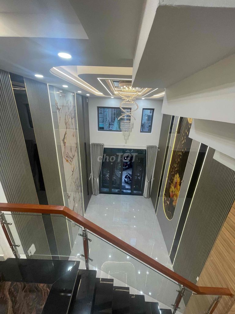 New house built four-four blocks in Mã Lò car an month.