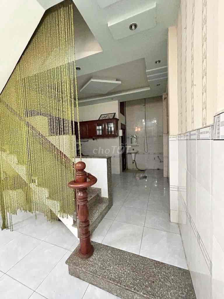 4'11" 1st floor (2-stubs) 5 meters out. Miếu Gò Xoài. Bình Tân