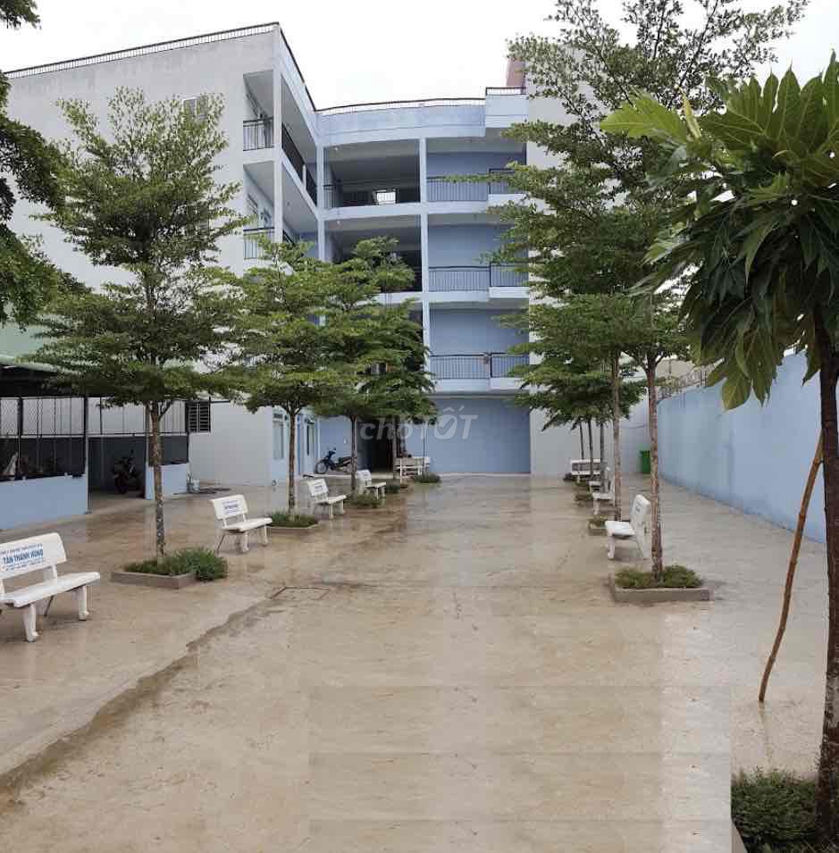 Rent a room full of room at home, students at the place