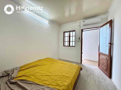 Clear room 1 .30 M2 5, x x Hoàng Sa District 3 near university
