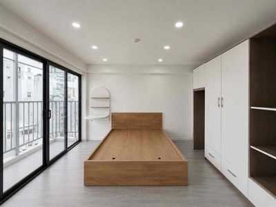 Open the open balcony with an all-int private washing machine.