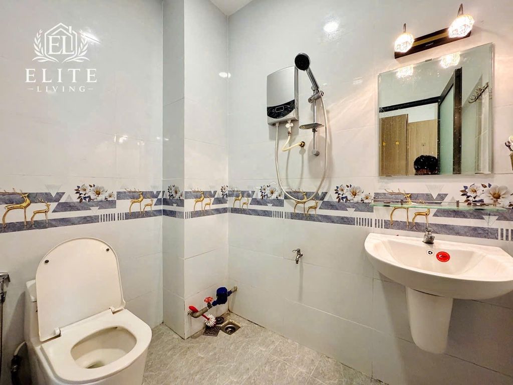 - Private wash-room - An Phú Đông!