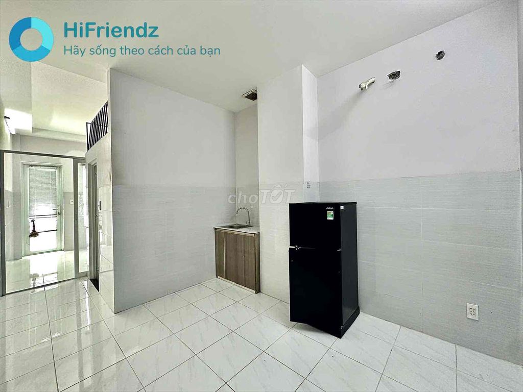 Right here, Martres • To ăner Room • Full cabinet