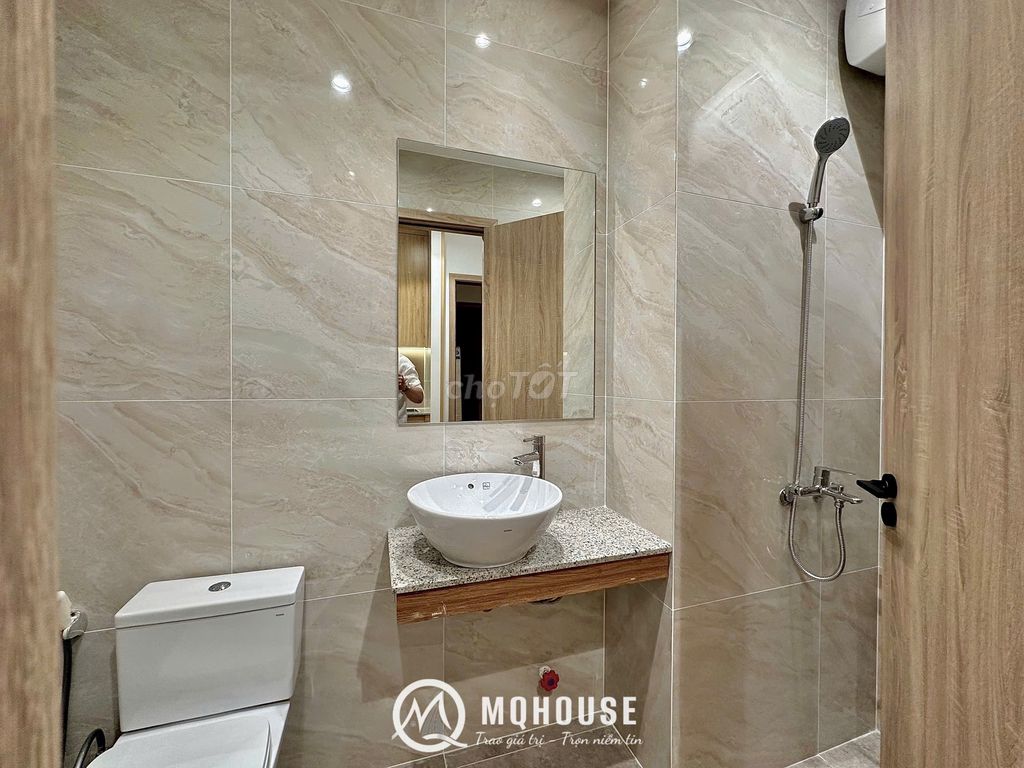 The perfect apartment in K300 Tân Bình, full interior - the right price.