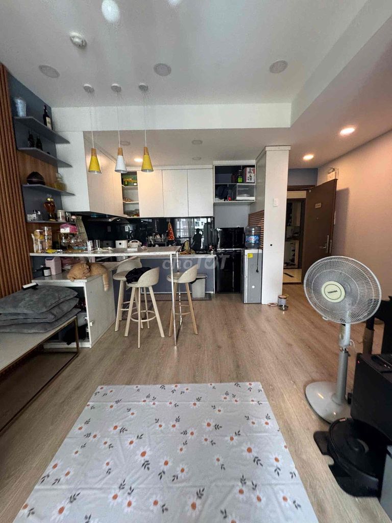 Rent two bedrooms, two toilets, right here in Sunrise Riverside.