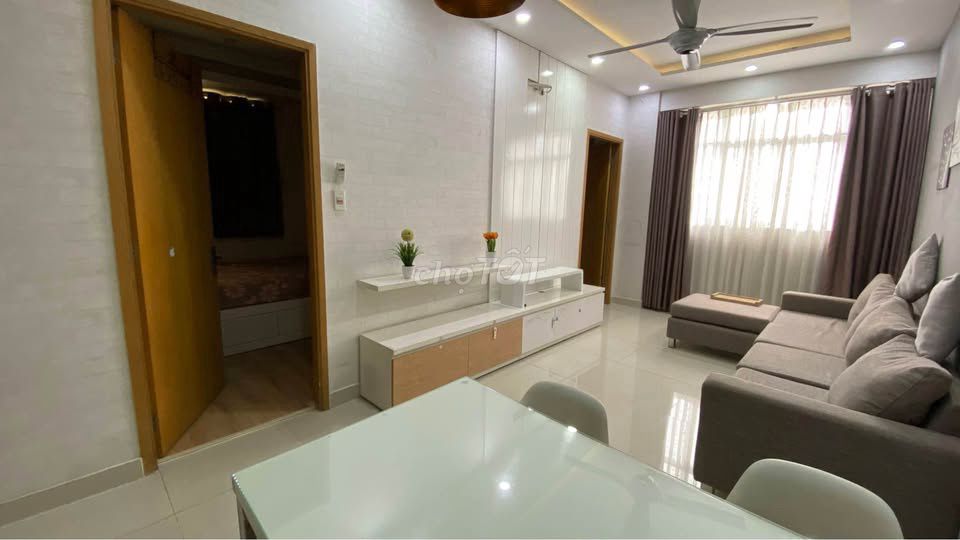 Rent C/c at Saigon Pearl, Nguyễn Hữu Cảnh-1-0, 2 bedrooms at 17 million a month.