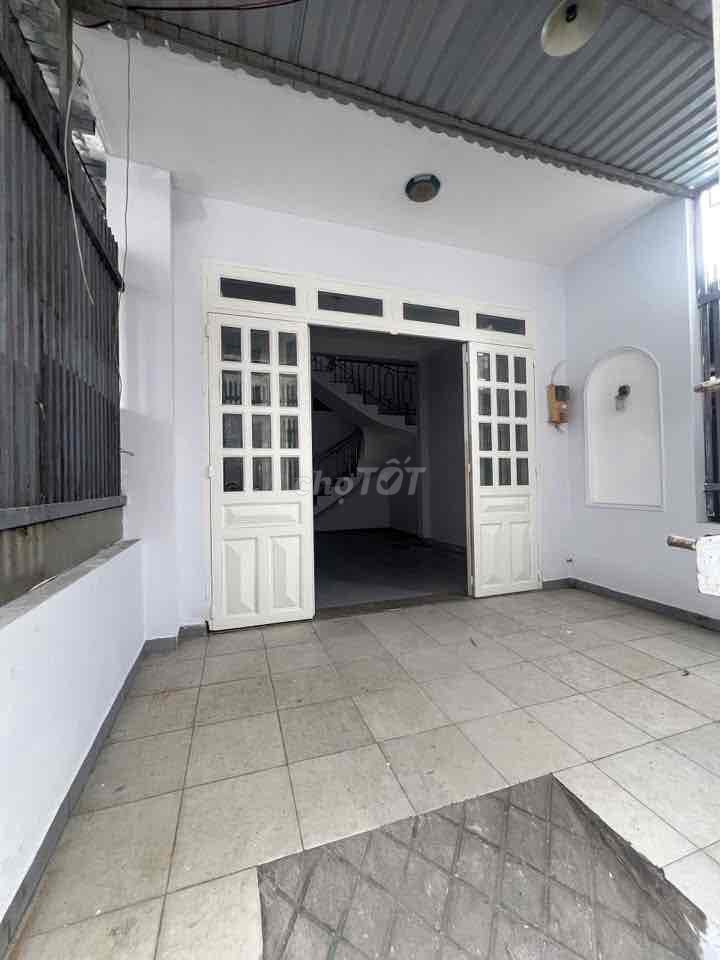 Two floors of four bedrooms are only 8.5 million a month, Tỉnh lộ 43, Bình Chiểu.
