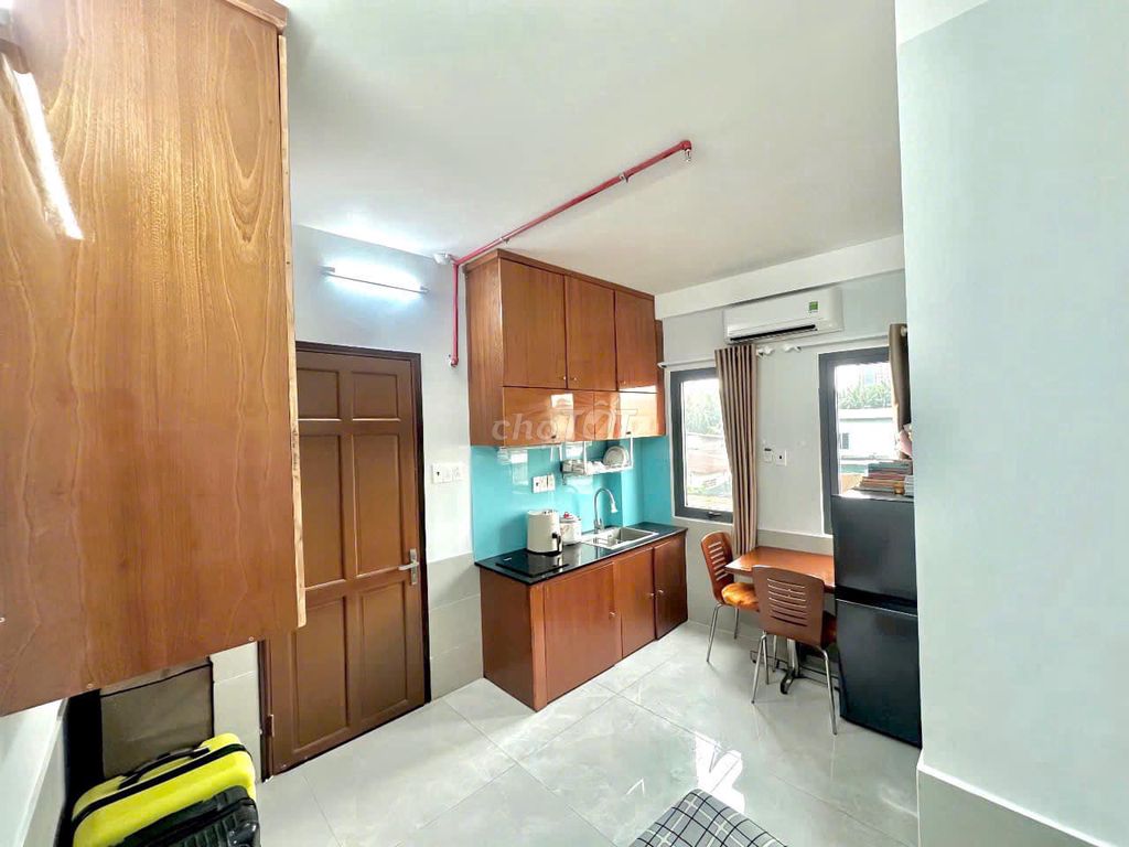 The room is clear, and it's fully comfortable near the coopmart Huỳnh Tấn Phát district 7