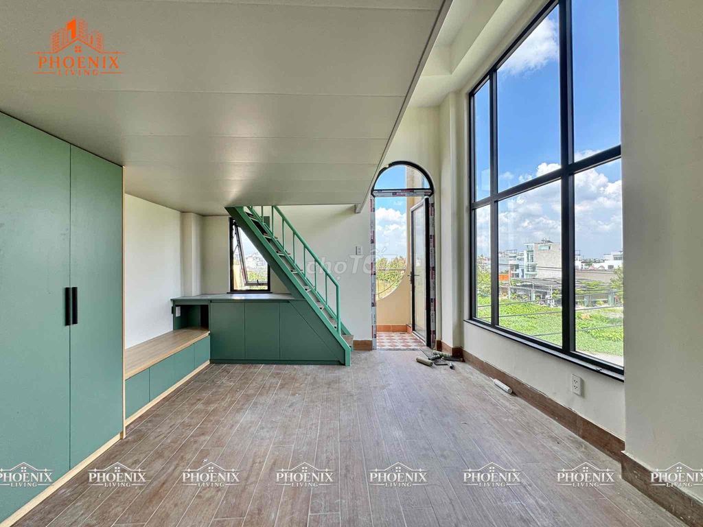 Open up the brand new service apartment. Full interior.