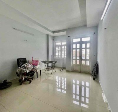 Vườn Lài clux sold four by 18 meters (3 bedrooms_3 toilets) for only 14 million
