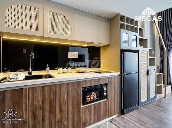 It's the owner who rents a high-level apartment full of furniture right here in Nguyễn Ảnh Thủ.