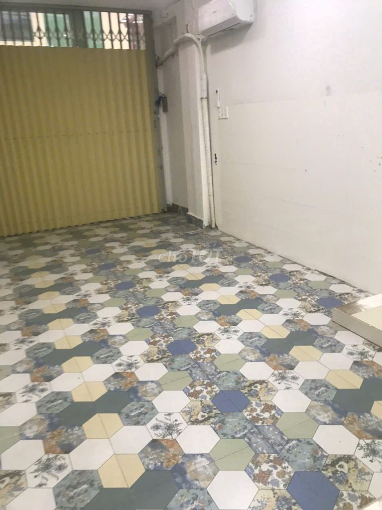 Rent a three-city residence, DHS 4 district 3 area: 3 x11 meters 5 floors 25 million