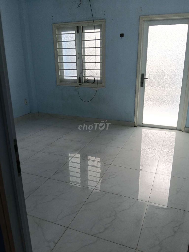 Rent house has an interior of 373/Plainsbove.
