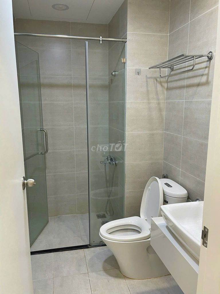 We need to rent Central Premium, 70 meters, 2 bedrooms, 2 toilets. 14 million.