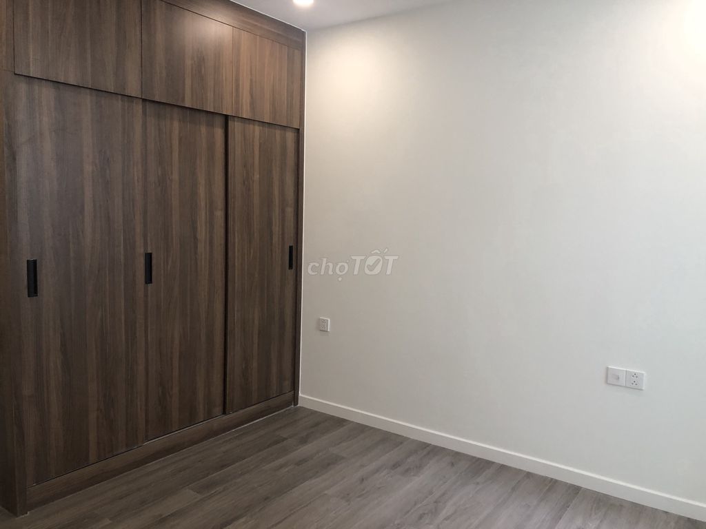 We need to rent Central Premium, 70 meters, 2 bedrooms, 2 toilets. 14 million.
