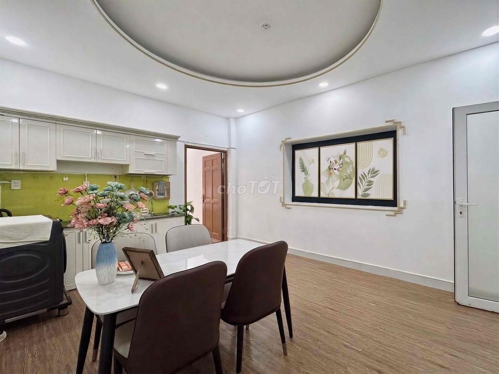 The apartment is full of one bedroom - one room, 65 meters, 3rd district - Funk, Lê Văn Sỹ