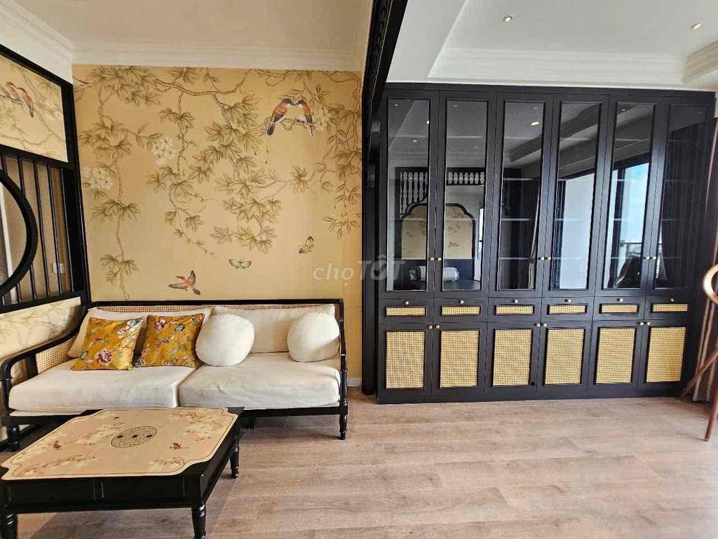 Let's get a master bedroom, re-advise the sun.