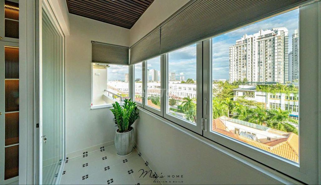 We'll have Qq120m2m2, 3 bedroom 2 toilets, new house, full interior.