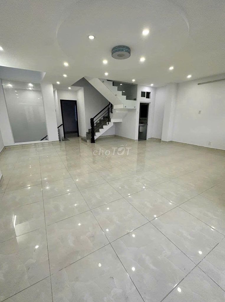 Need to rent a single house. 91 m A.Q.0000. 15 Q.Phú Nhuận