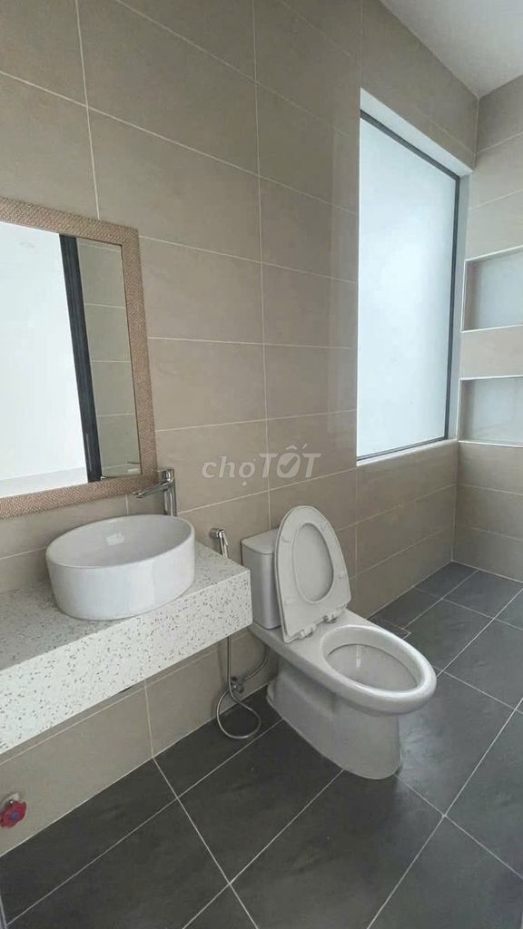 Need to rent a single house. 91 m A.Q.0000. 15 Q.Phú Nhuận
