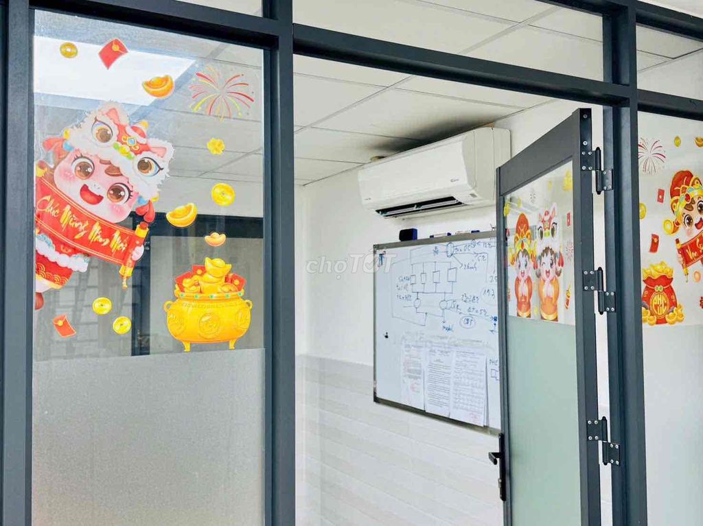 Hire suitable housing offices in Tân Phú County.