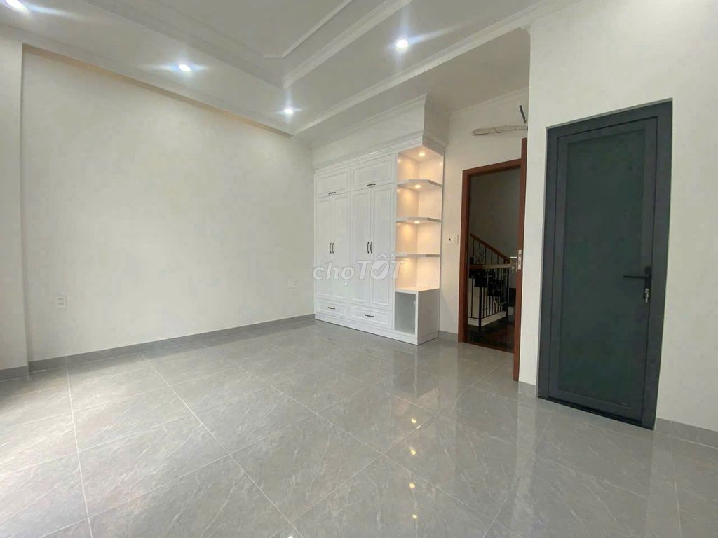 Need to rent the Qq0203 Q.Tân Bình near Penh 2