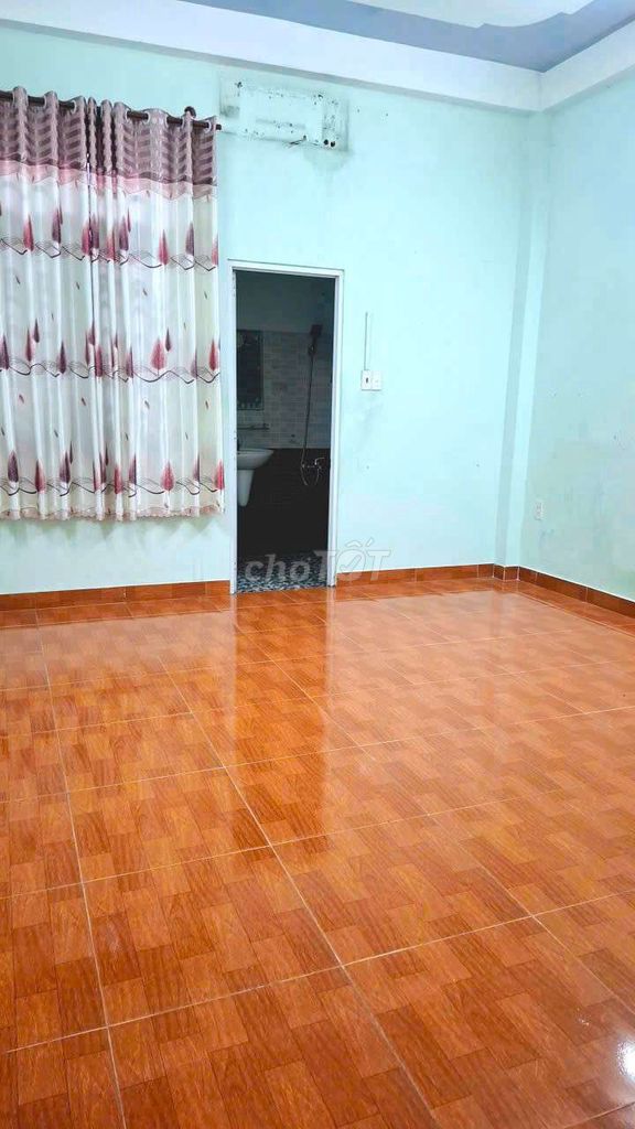 Rent a house in a long house.