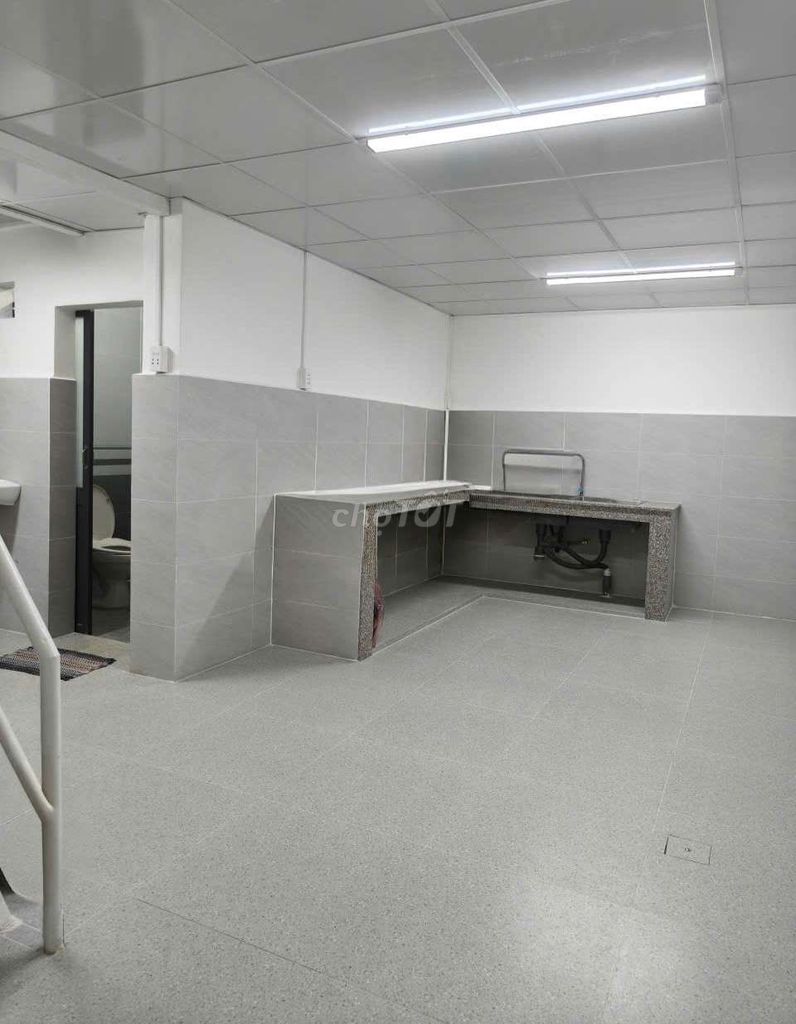 Renting Nguyễn Chí Thanh Front, 1612, 5-4 x20, 3 rice plates.