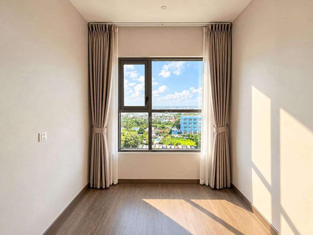 Rent a two-striped apartment at westgate, where it's worth 2.5 million a month.