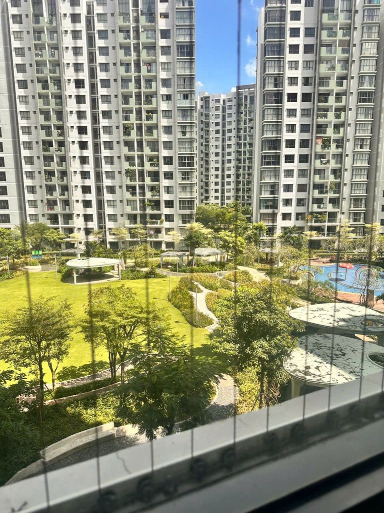 Rend many emerals,ruby,diamond Celadon City Tân Phú district