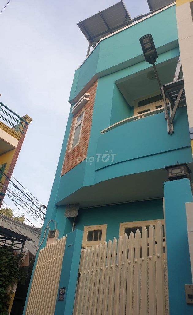 We'll rent the whole apartment. 1 st floor.