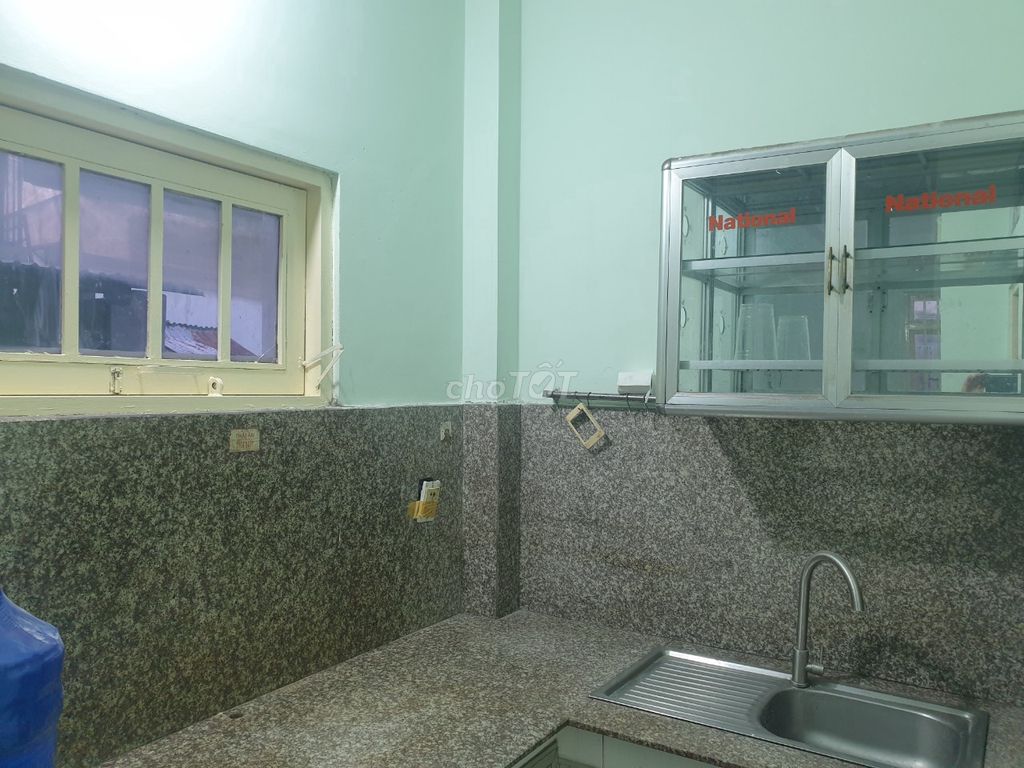 We'll rent the whole apartment. 1 st floor.