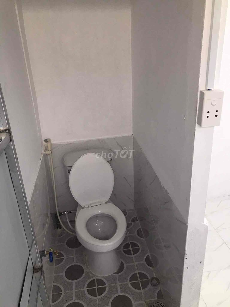 Rent room has air conditioning.