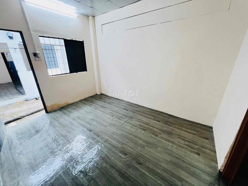 Move in. In the new room, Trần Đại Nghĩa Bình Tân.
