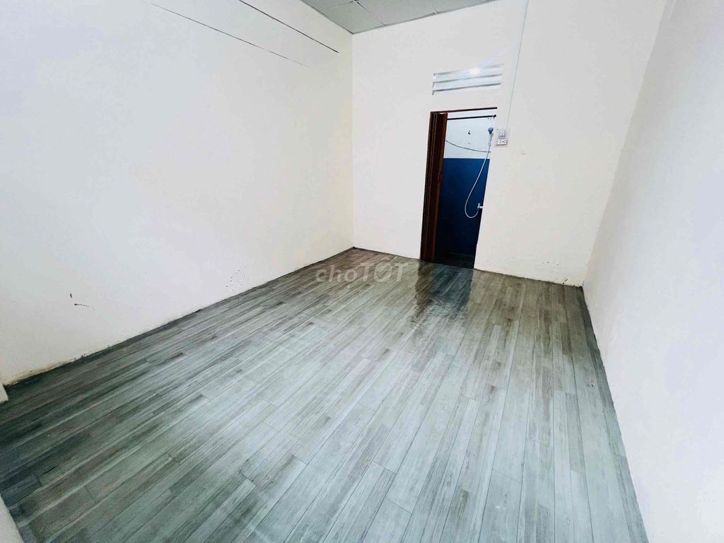 Move in. In the new room, Trần Đại Nghĩa Bình Tân.