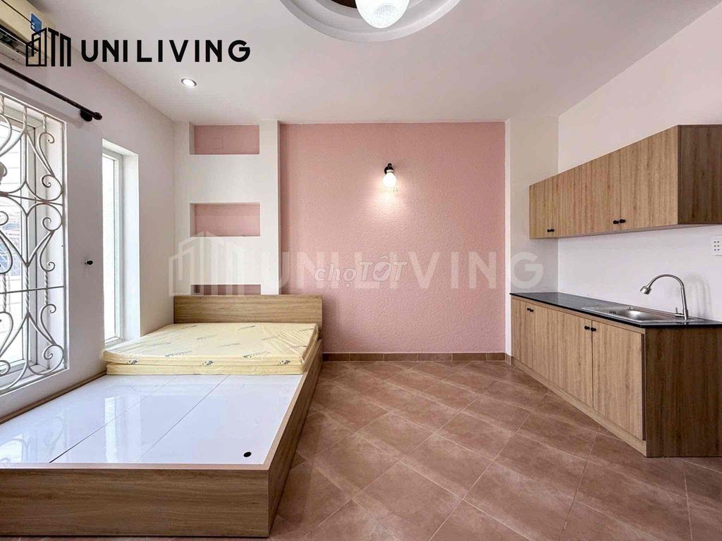 The studio apartment is located right near vlu cs3.