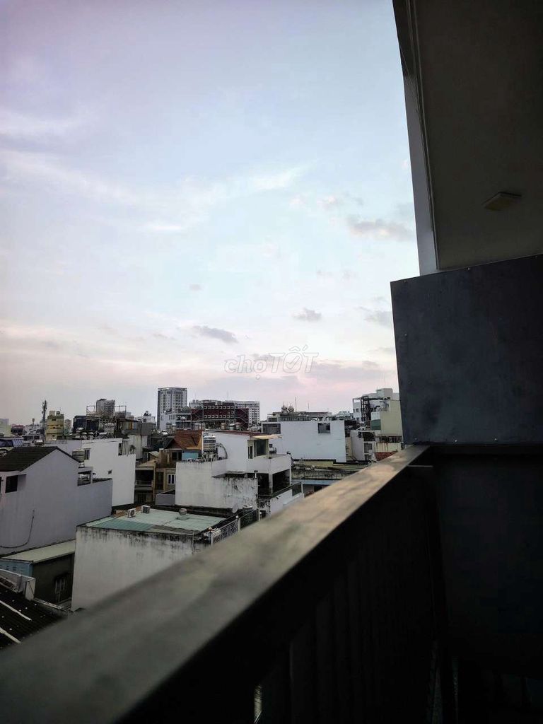 Studio 30 meters 2 balconys at the center of Bình Thạnh.