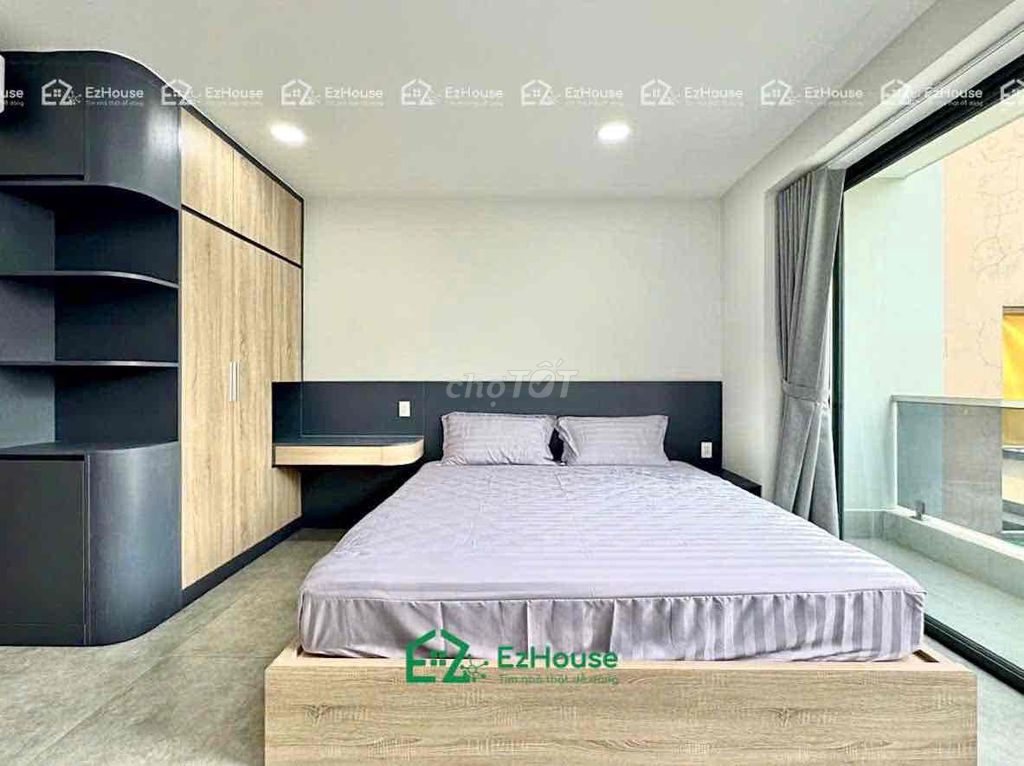 A super-split balcony studio near the new brand new home.