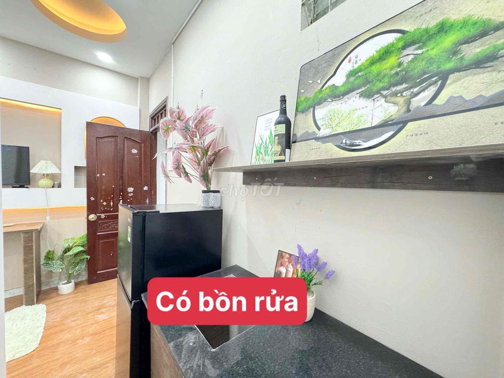 The House of One Bed is 100 percent full of furniture, free of car parks.