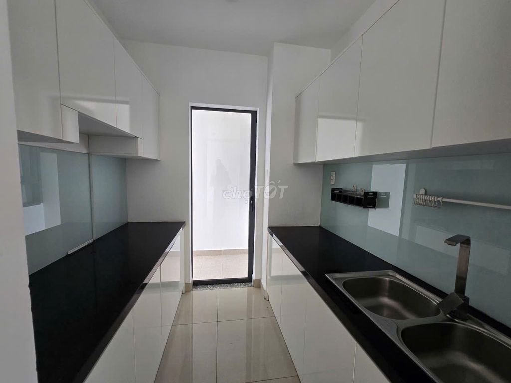 Rend it to Jason's Three Bedrooms, kO interior, 8 million a month.