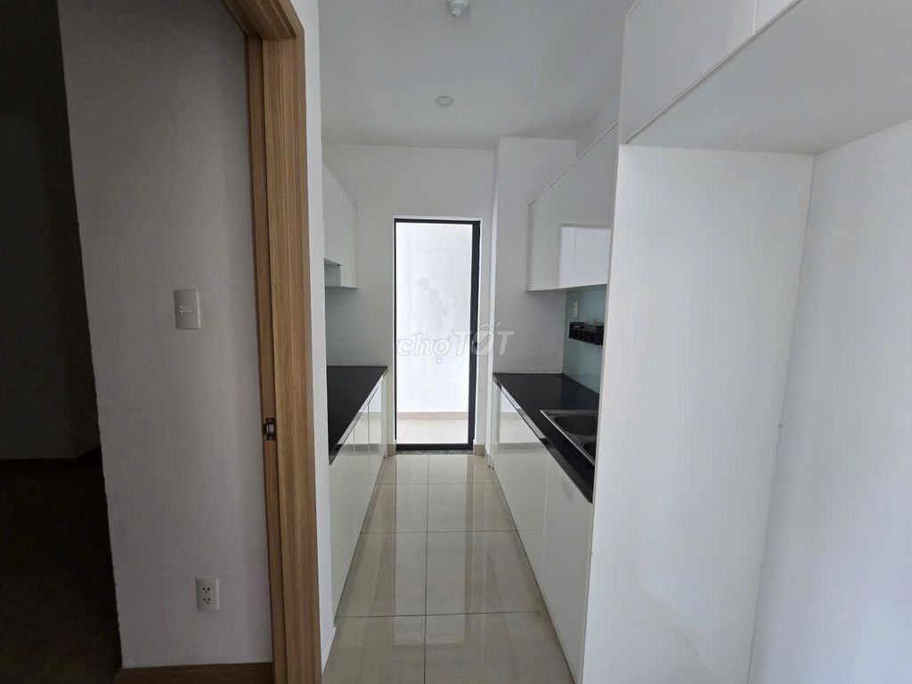Rend it to Jason's Three Bedrooms, kO interior, 8 million a month.