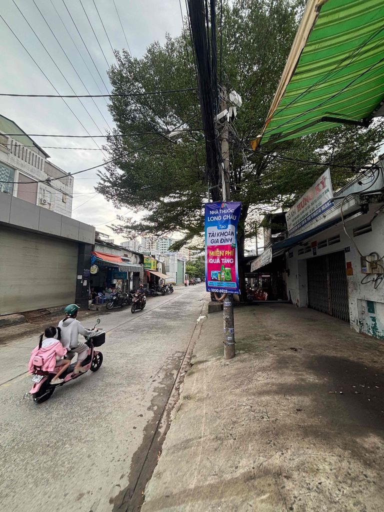 Bùi Tư Toàn front, square root 5 meters long, 20 meters per inch long.