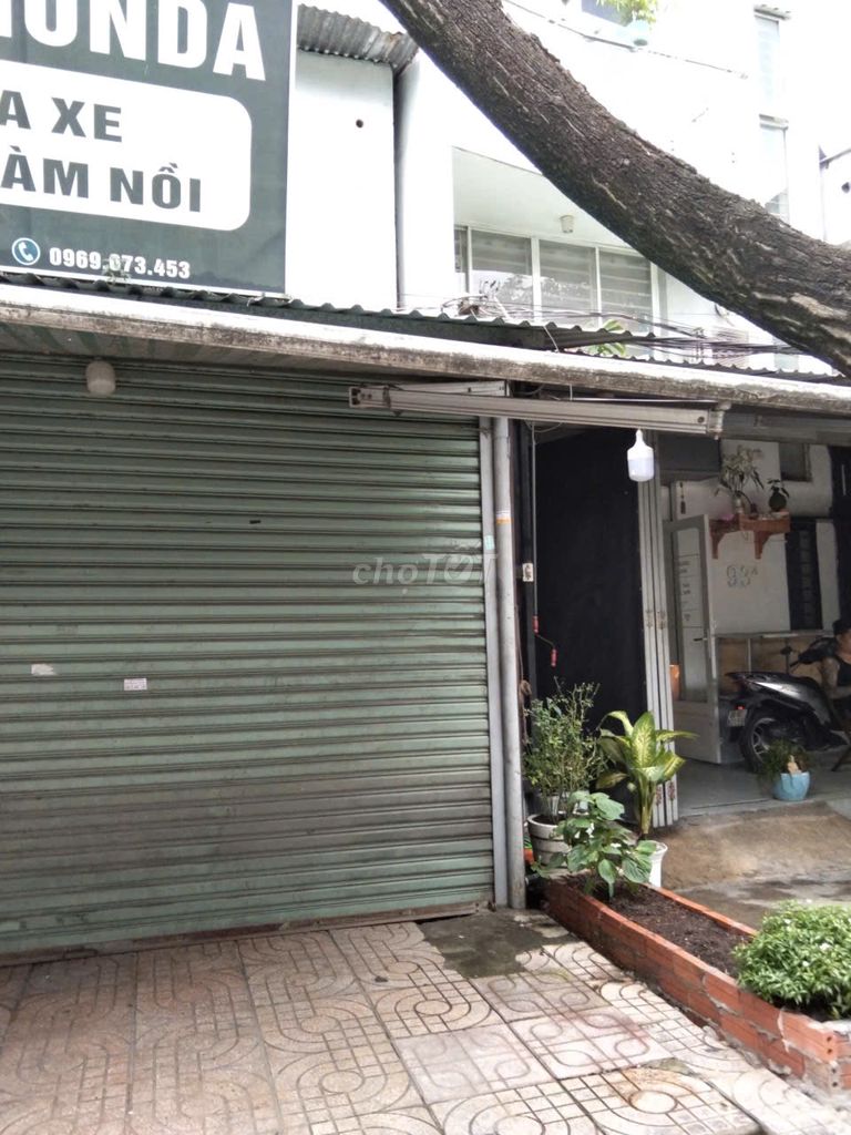 Rent cash houses, good business.