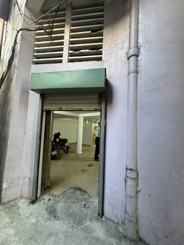 Rent 422 Lý Thái Tổ, District 10 – 5 X20 M, 4 floors - 70 million