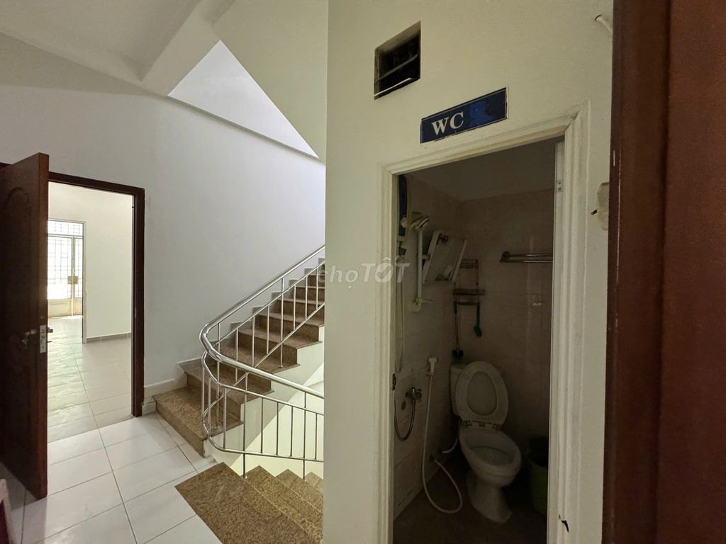 Rent 422 Lý Thái Tổ, District 10 – 5 X20 M, 4 floors - 70 million