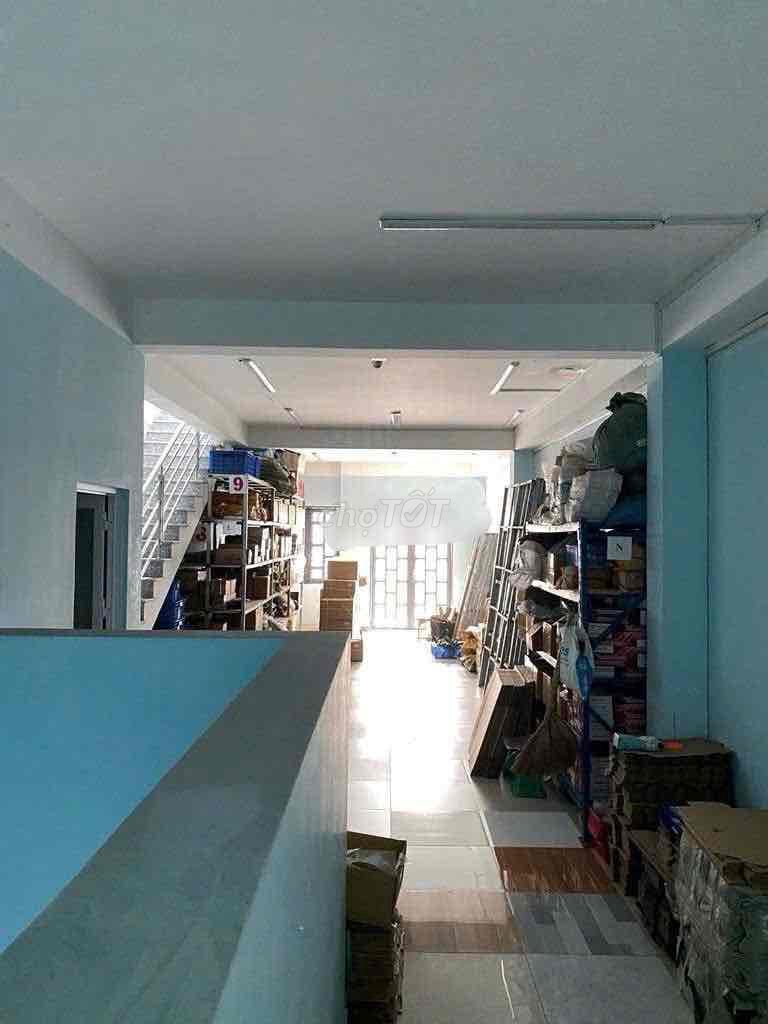 Rent the entire số 33 front of the 5 x 20 meters Lavender