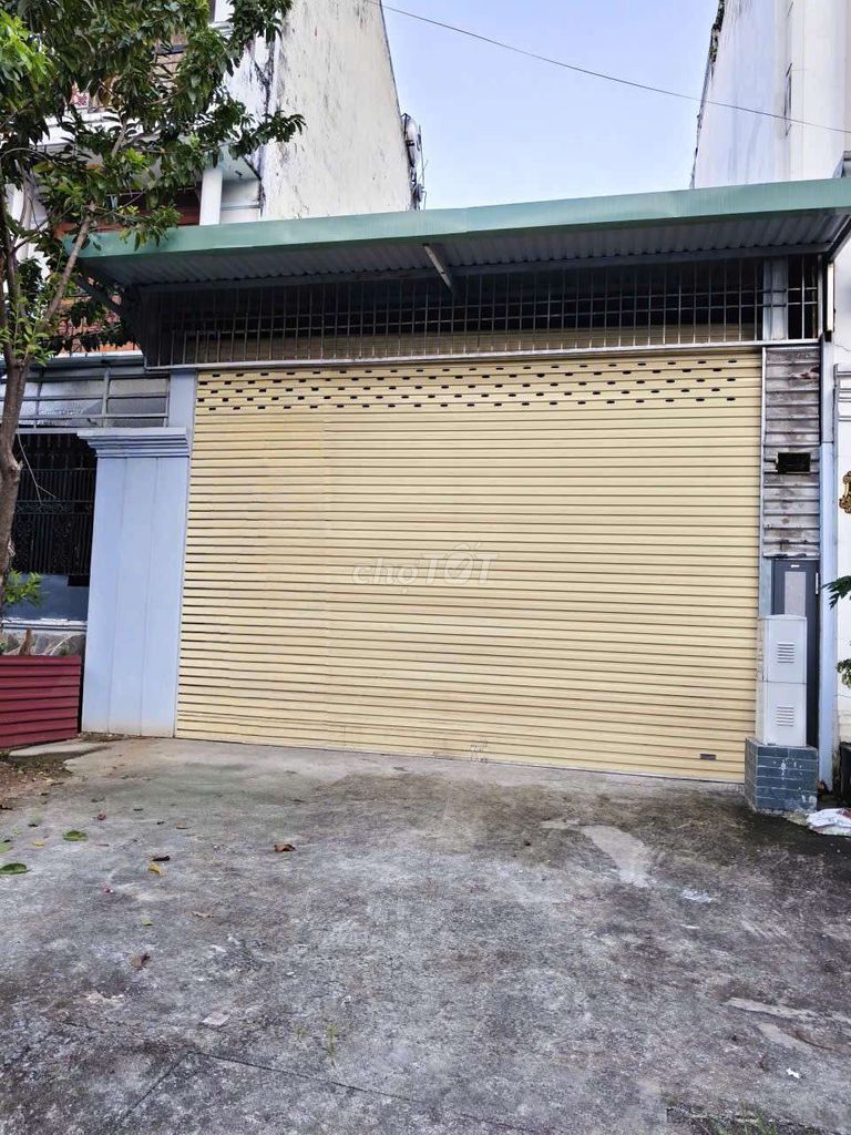 House Cho rents area 7 x 30 1 floats a bathroom one bedroom