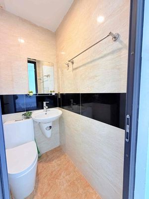 real figure - full sky window furniture right off Hoàng Sa