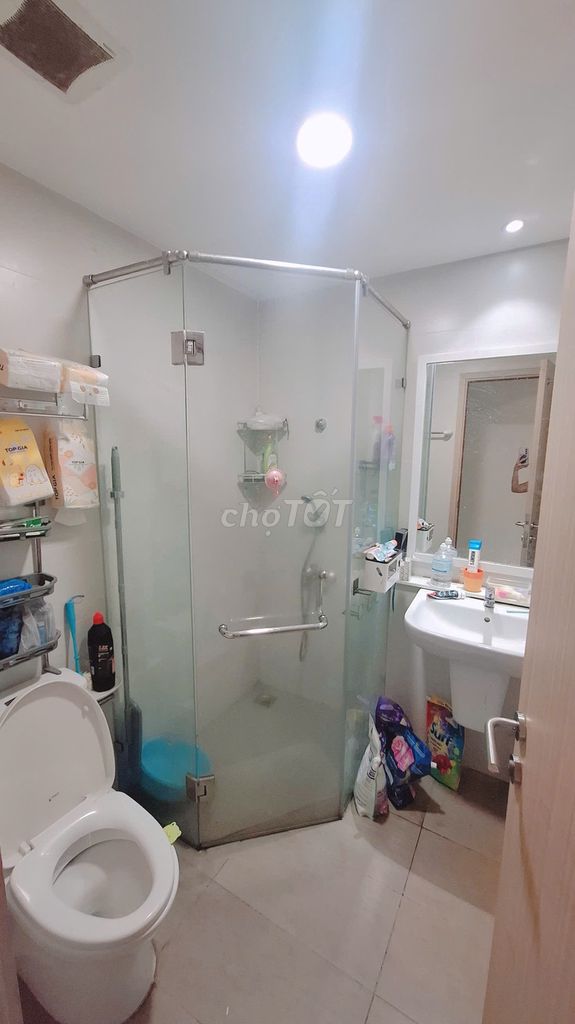 Rent a safira apartment, 67 feet, two bedrooms, two interior toilets near Full, for 10 million a month.