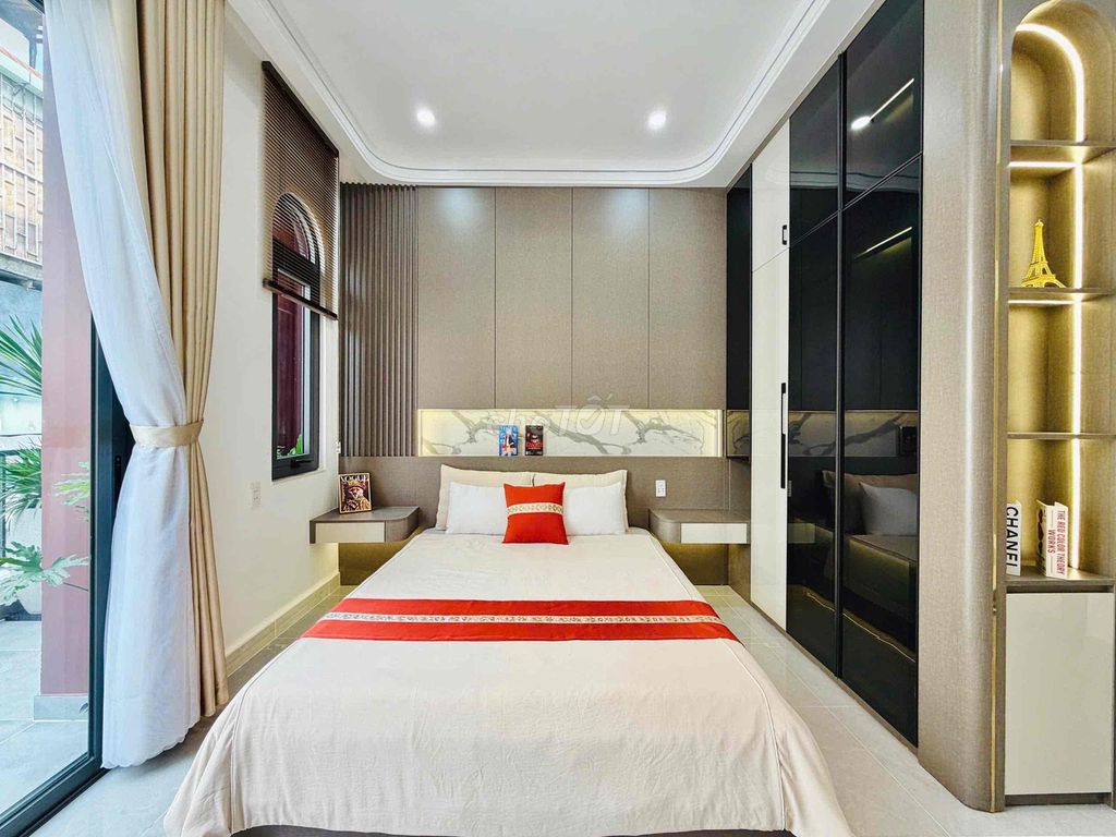 Rent 1794 16 (5 x13) Down 3 floors, 4 bedrooms, 5 full-house toilets